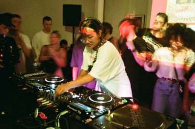 Photo of set Yaeji.