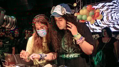 Photo of set 99jakes b2b Alice Gas.