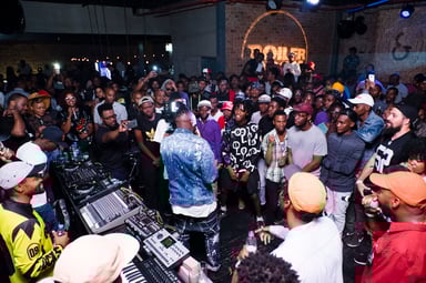 Photo of set Kwesta.