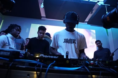Photo of set Woodgrain / Baadnews.