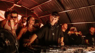 Photo of set Chlär.