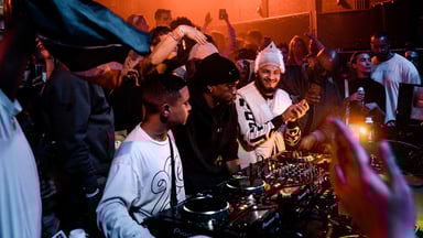 Photo of set De Schuurman b2b Surreal Sessions ft. Locks Vegas & Lee-Ursus.