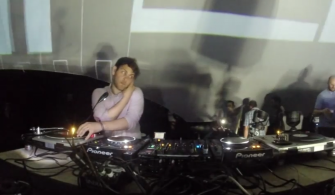 Photo of set Fort Romeau.