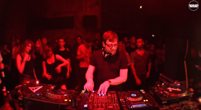 Photo of set Sascha Rydell.