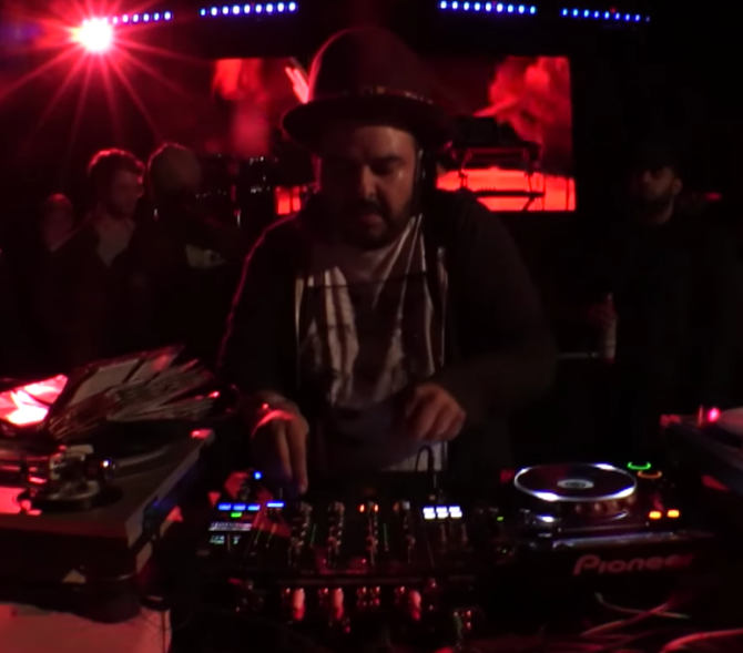 Photo of set Mexican Institute of Sound.