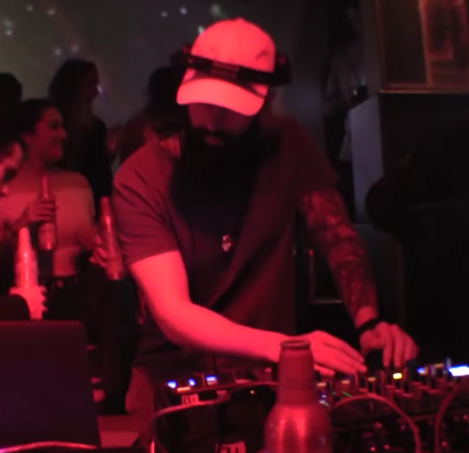 Photo of set Lazaro Casanova.