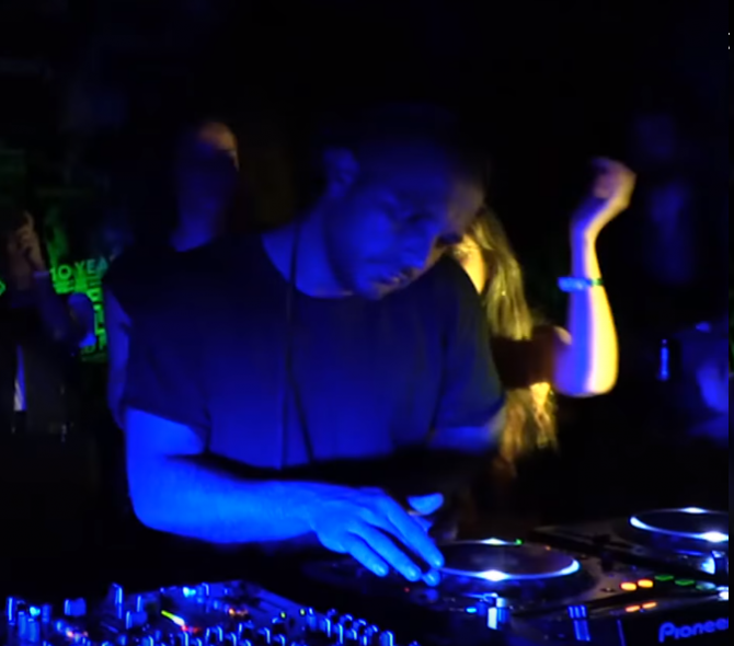 Photo of set Ilario Alicante.