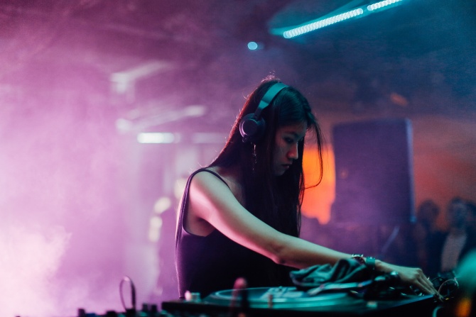 Flyer for event Flora Yin-Wong.