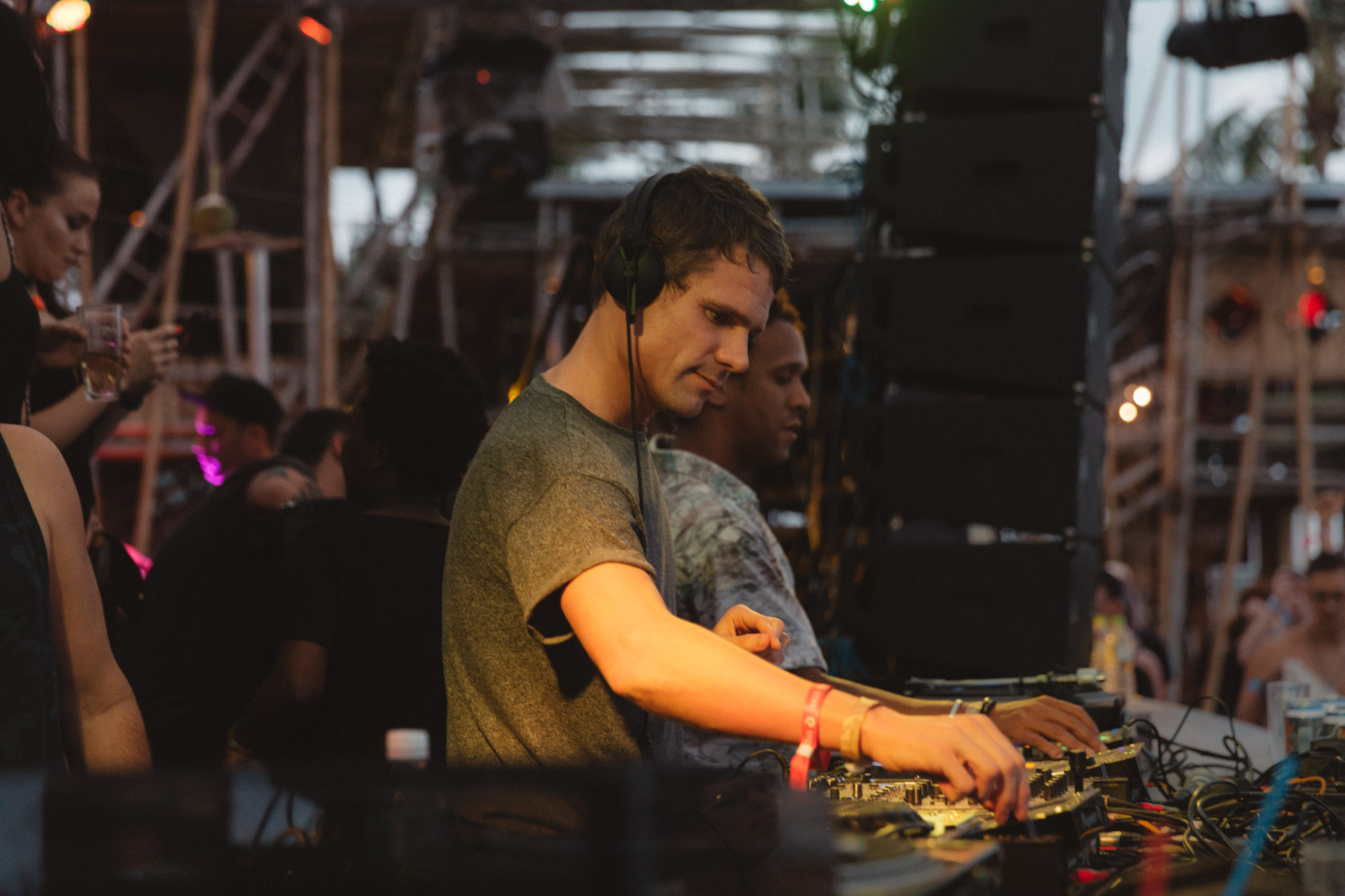 Photo of set Apollonia.