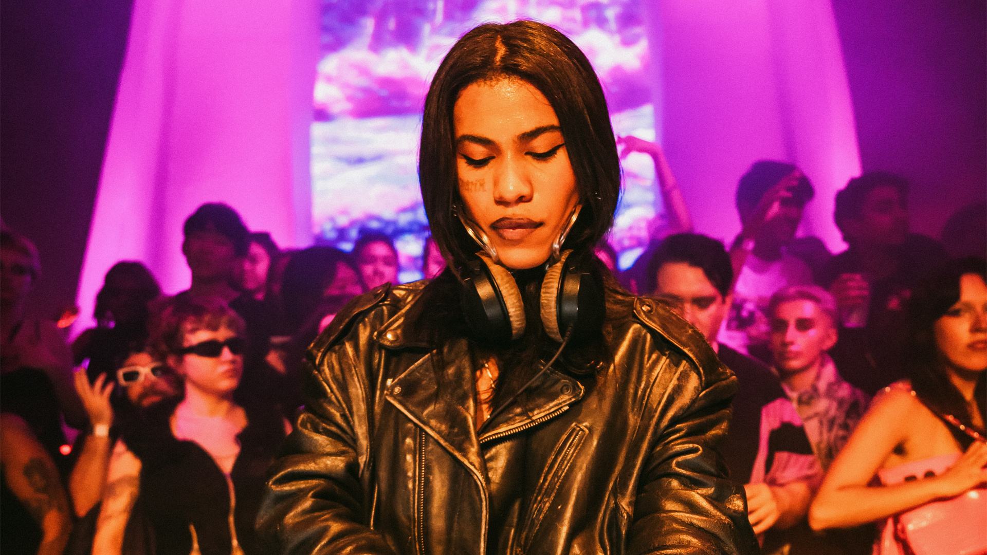 Photo of set Slim Soledad.