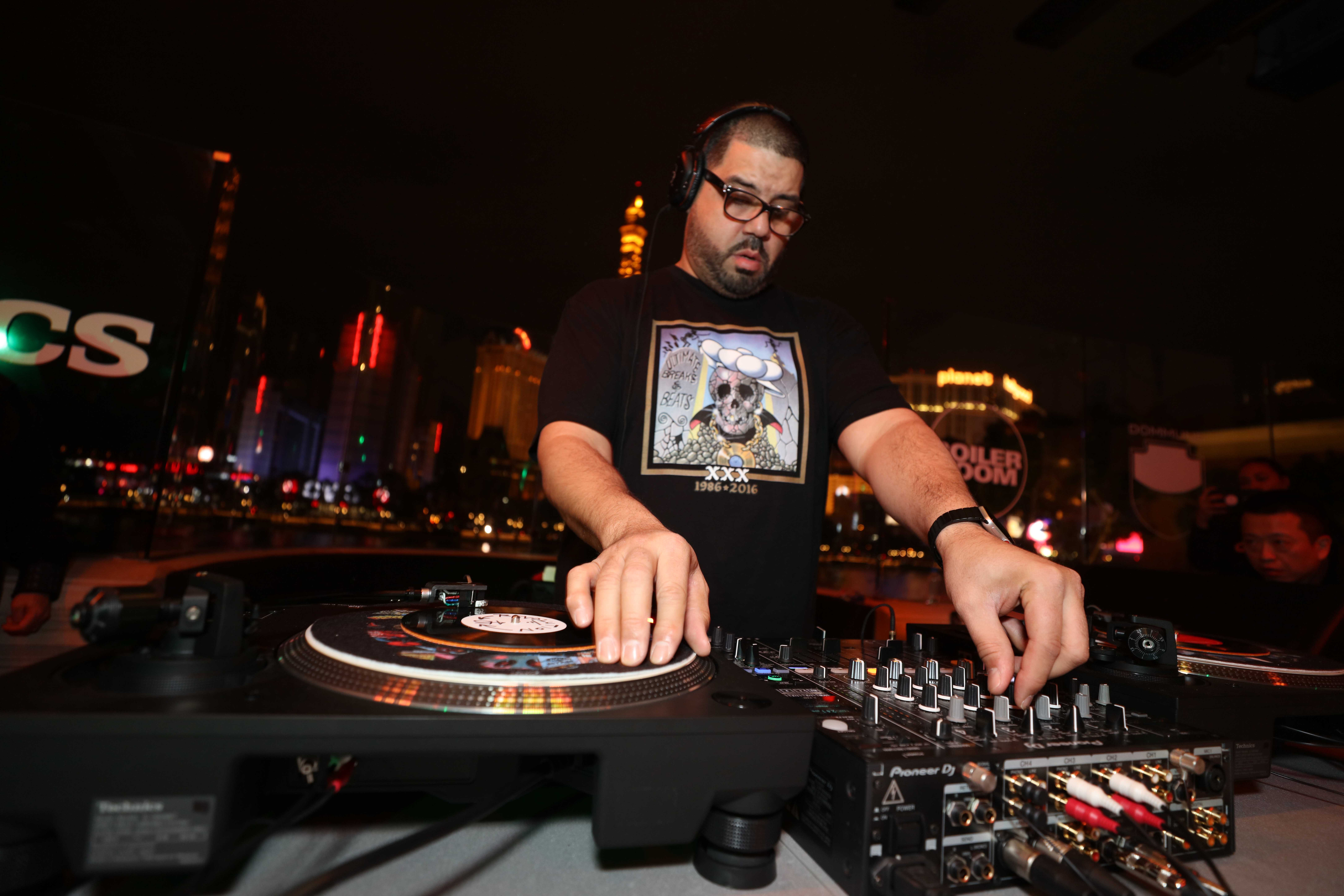 Photo of set Kenny Dope.