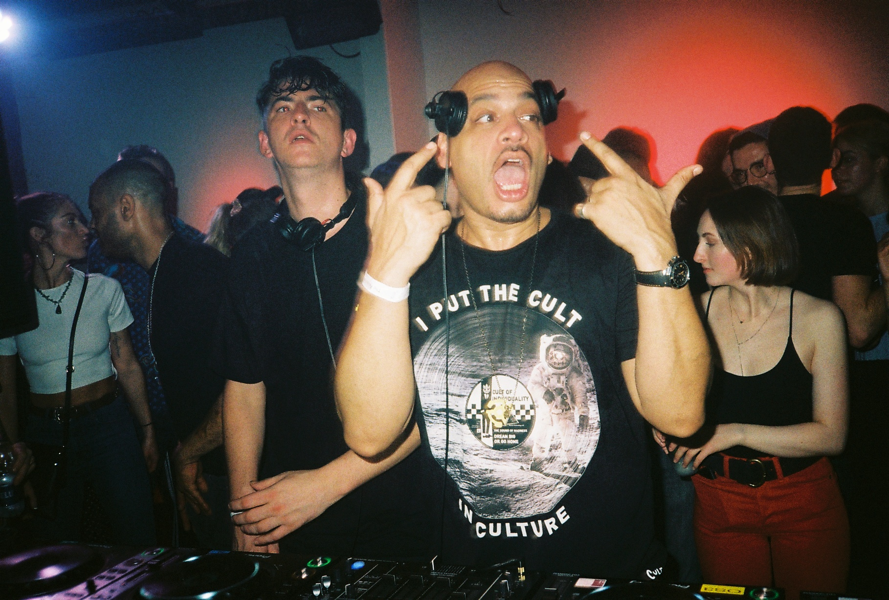 Photo of set Skream b2b Dennis Ferrer.
