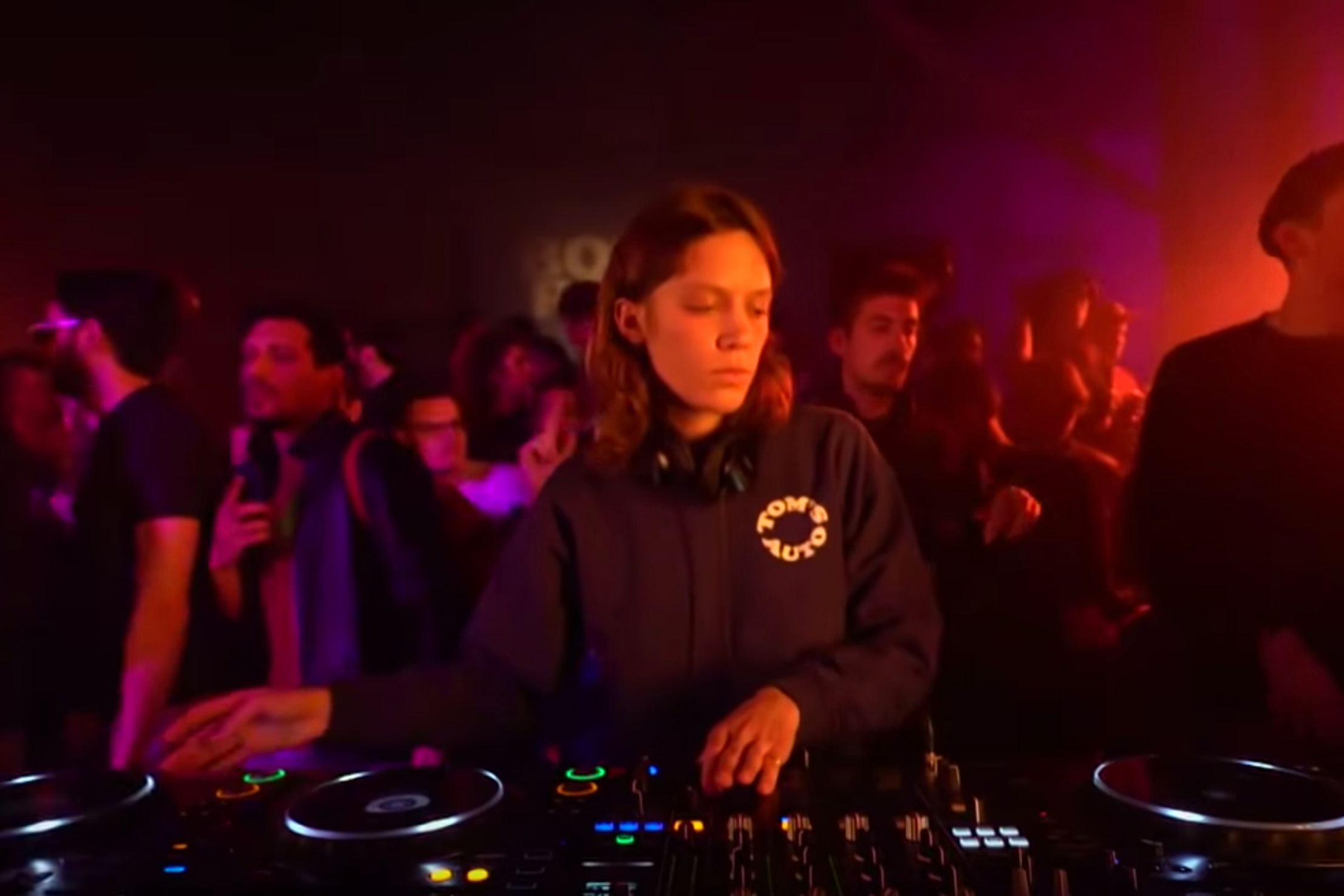 Flyer for event Clara 3000.