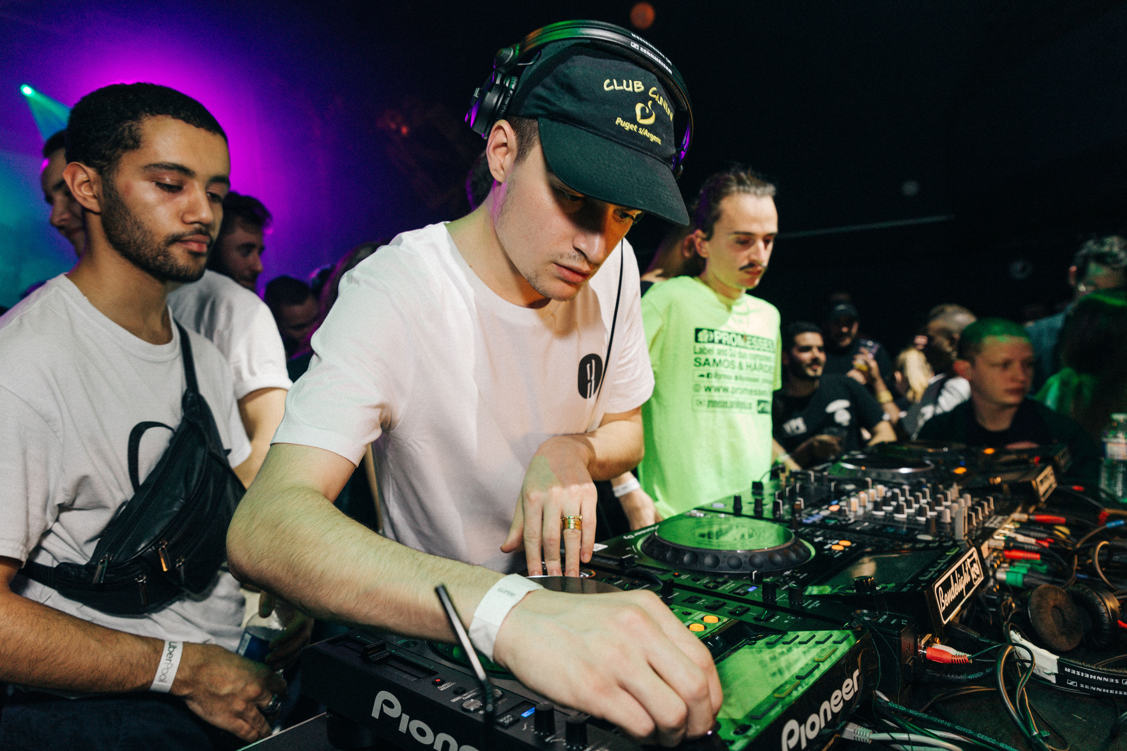 Photo of set Fatal Walima, Bob Sleigh, Härdee Promesses, Philou CxC.