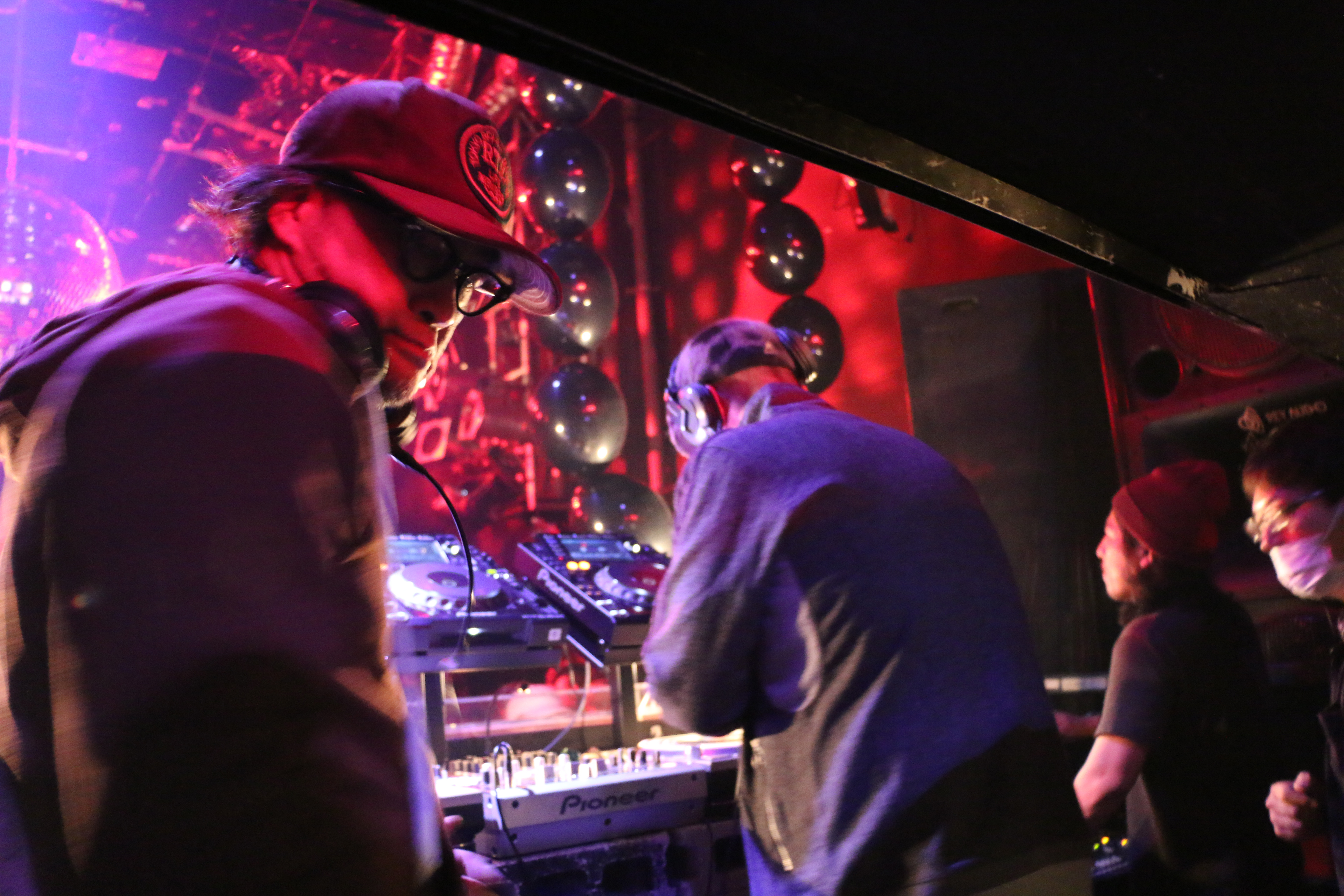Photo of set DJ Muro & DJ Nori.