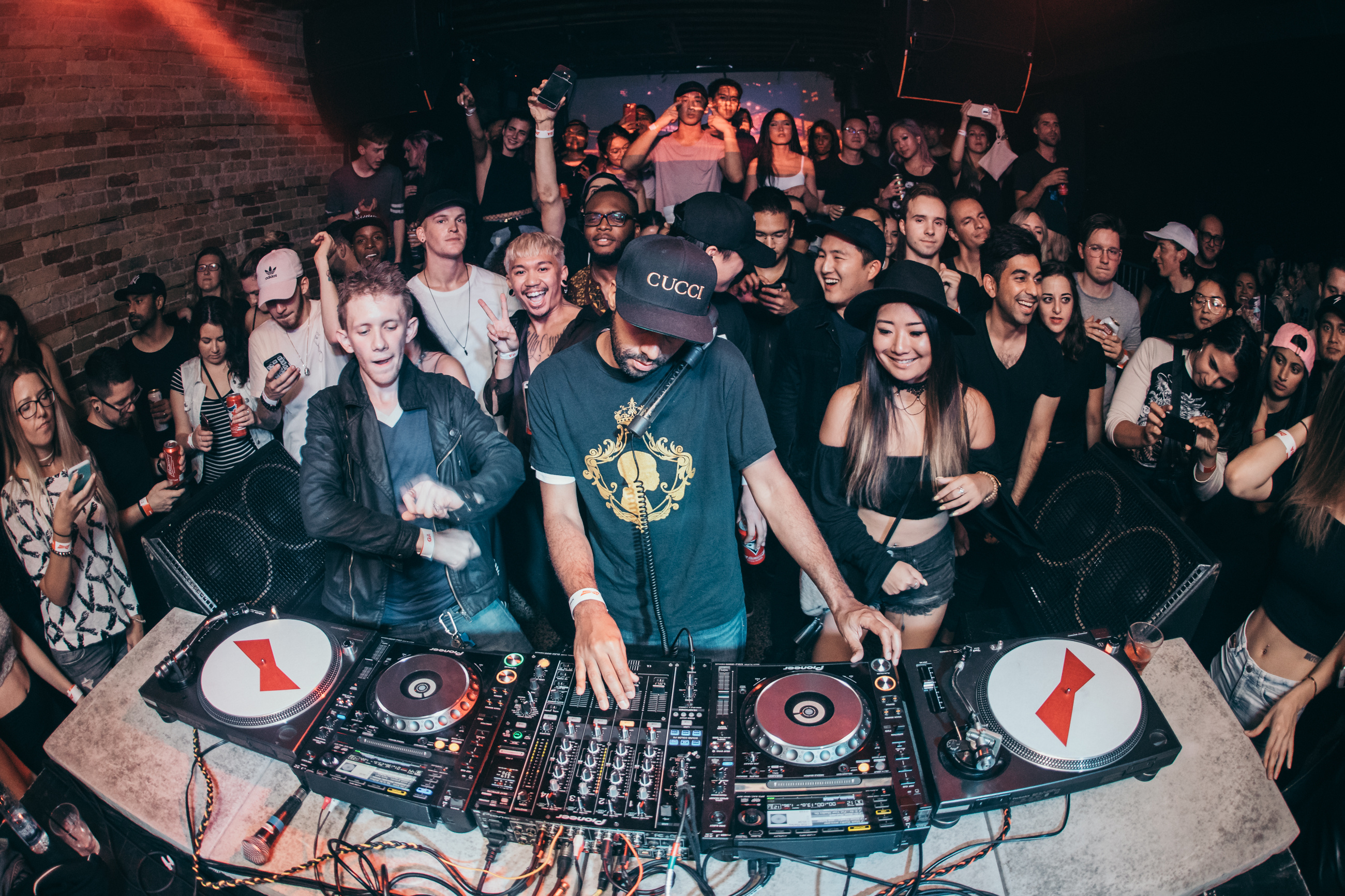 Photo of set Nick Holder.