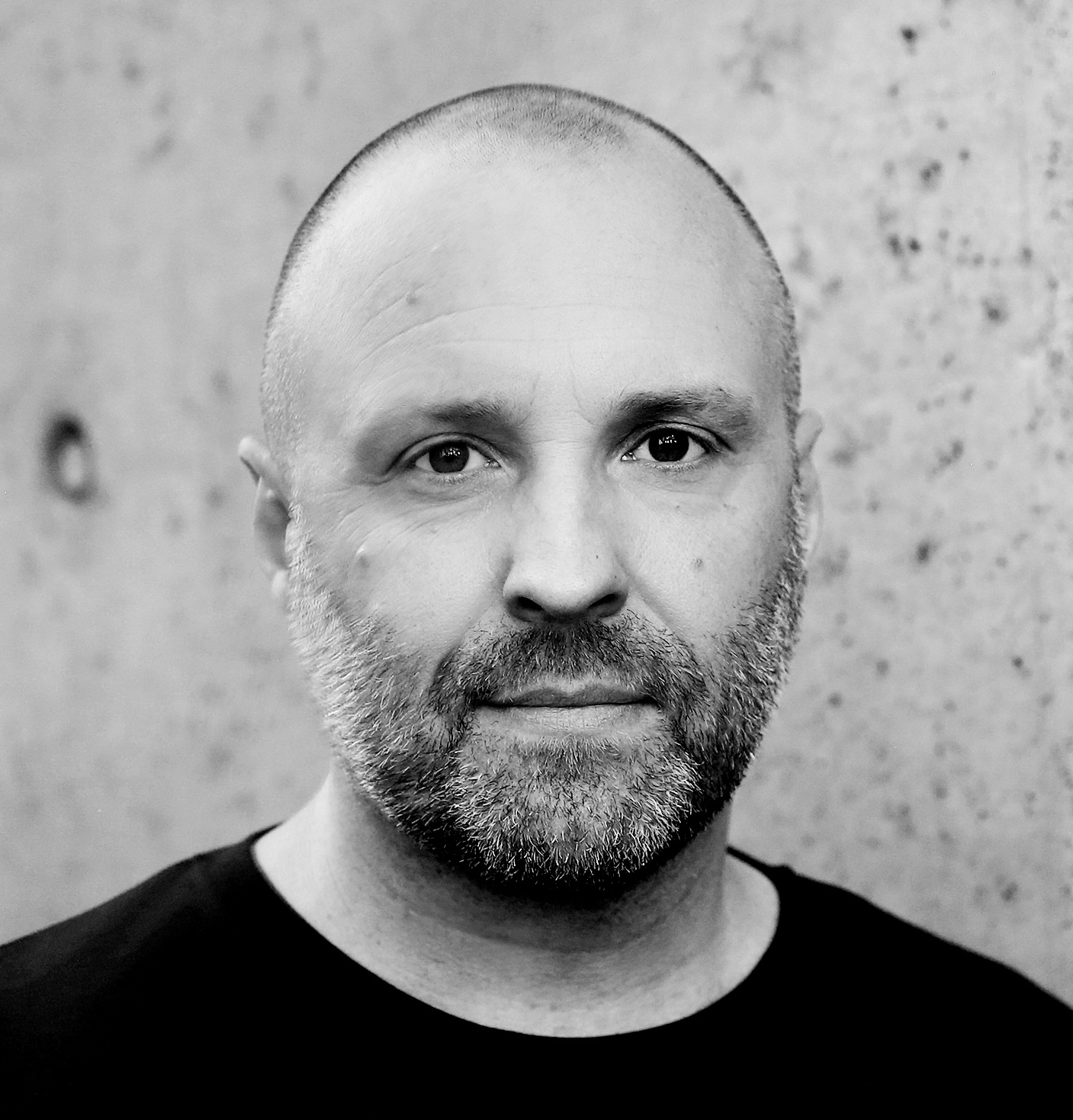 Photo of set James Ruskin.