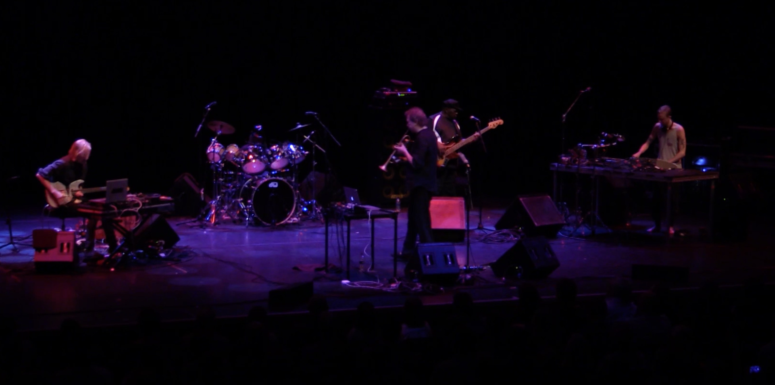 Photo of set Sly & Robbie.