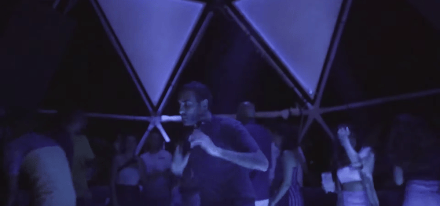 Photo of set Hisham Zahran.