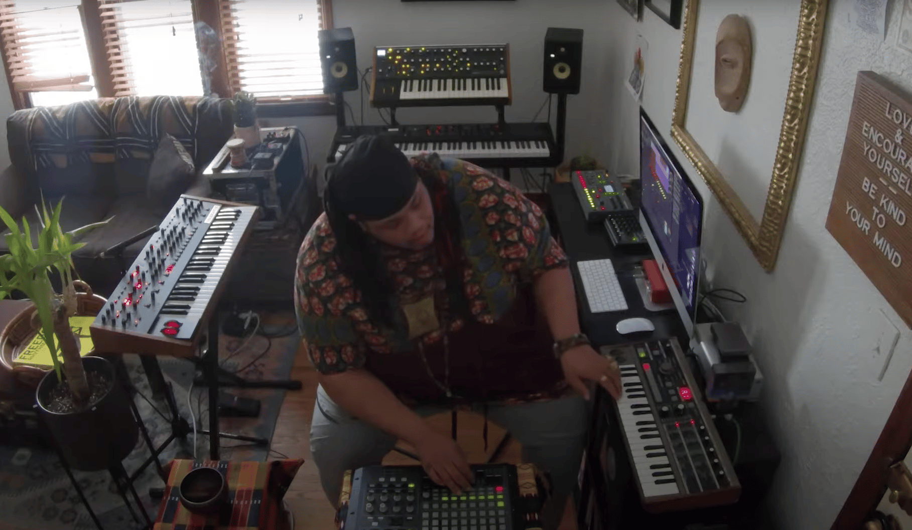 Photo of set MMYYKK.