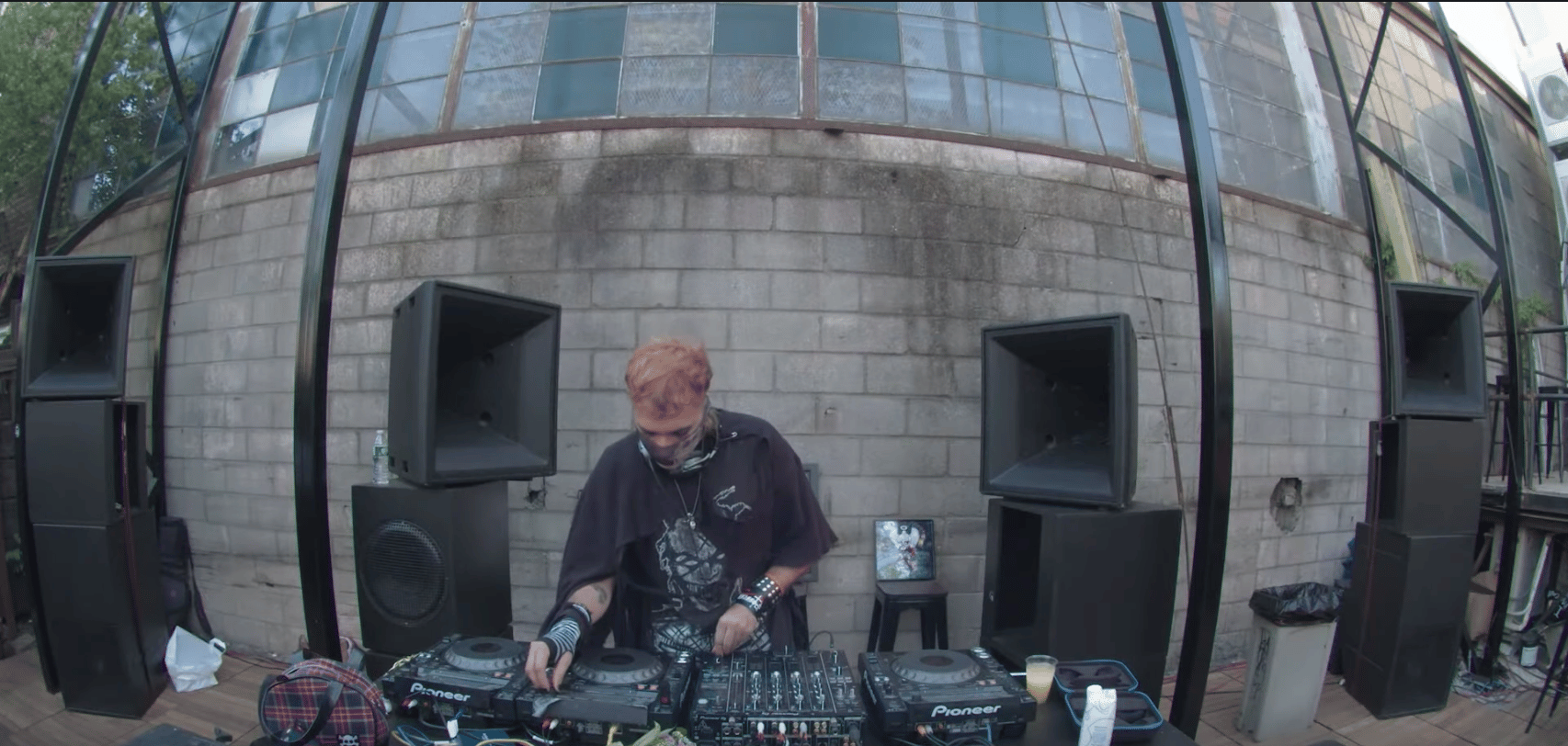 Photo of set Hatechild.