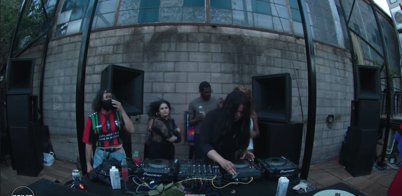 Photo of set BEARCAT.