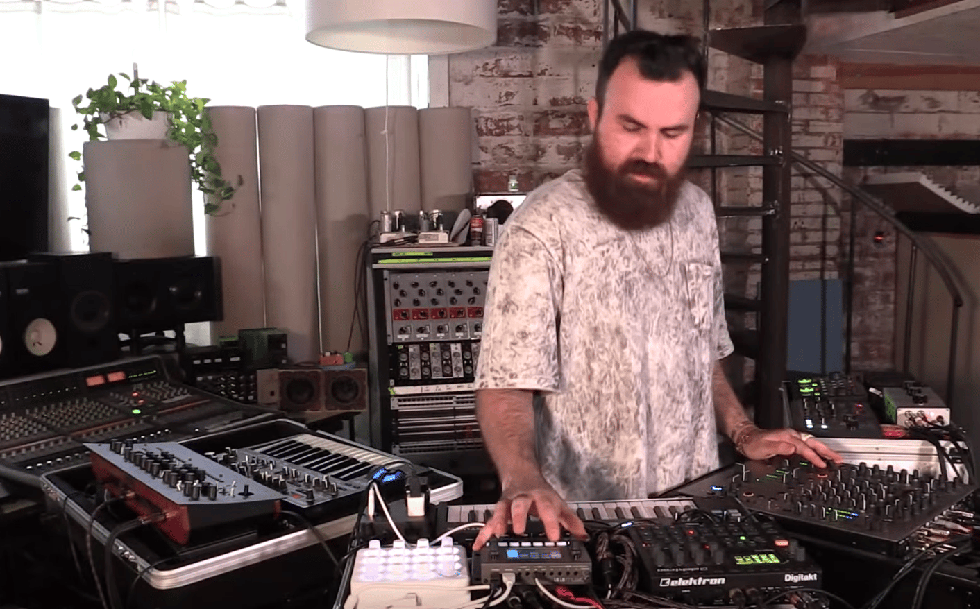 Photo of set Aidan Kennedy.