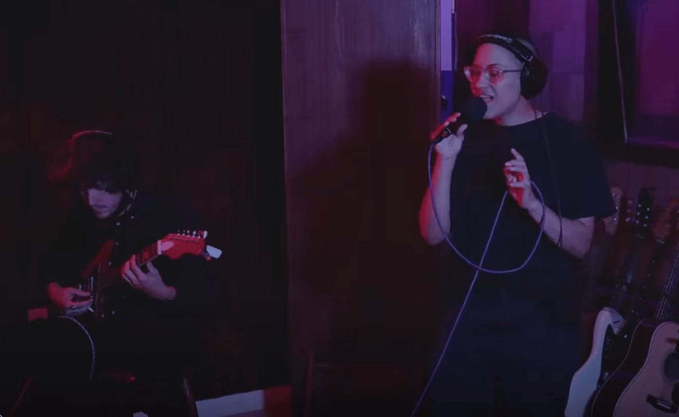 Photo of set Kadhja Bonet.