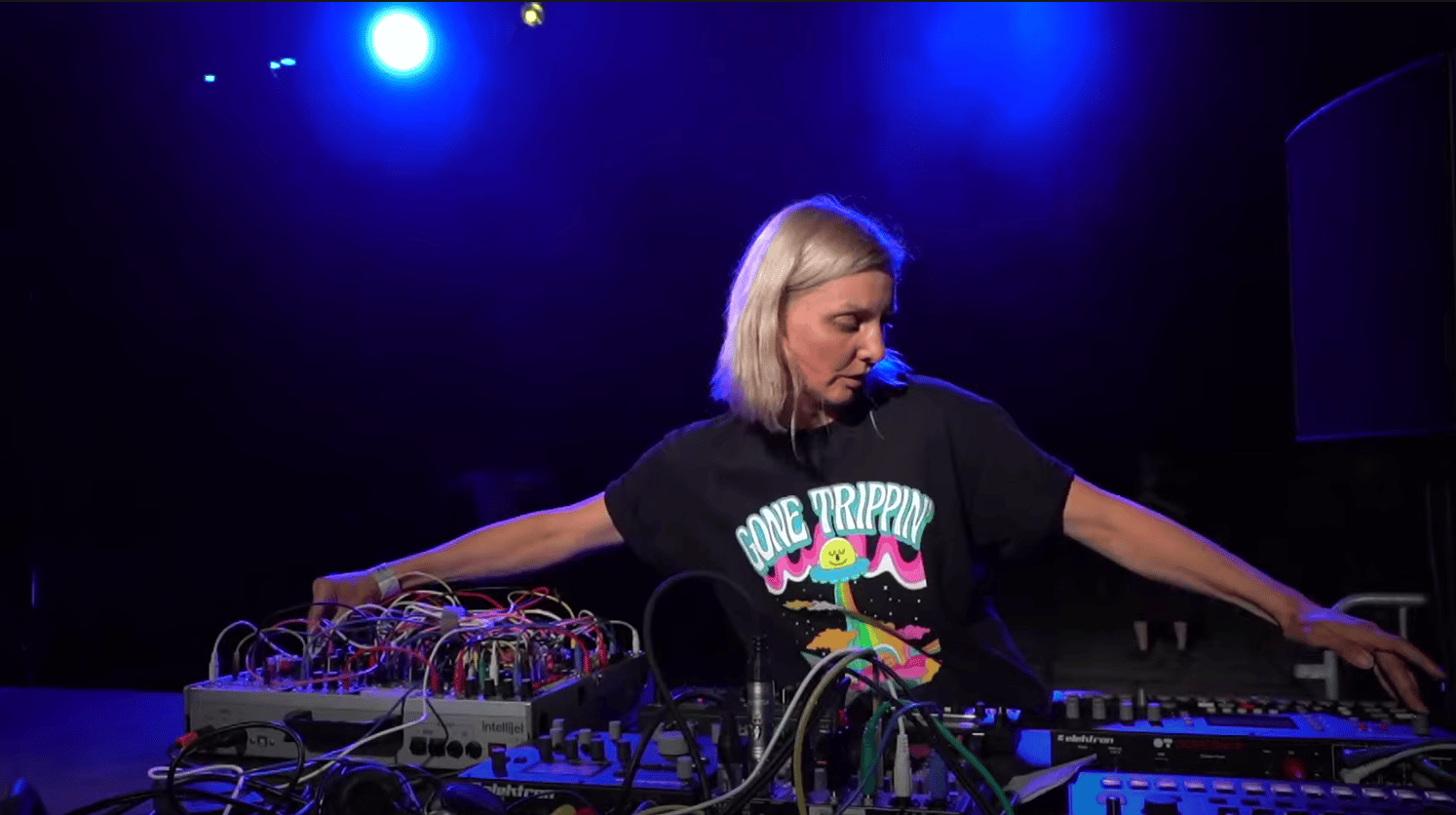 Photo of set An On Bast.