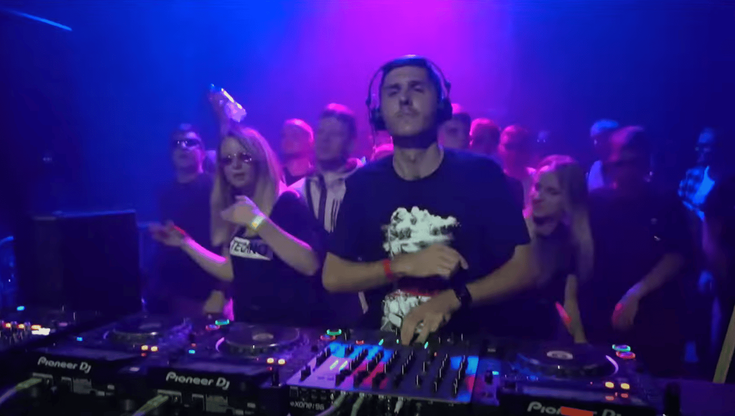 Photo of set Introversion.