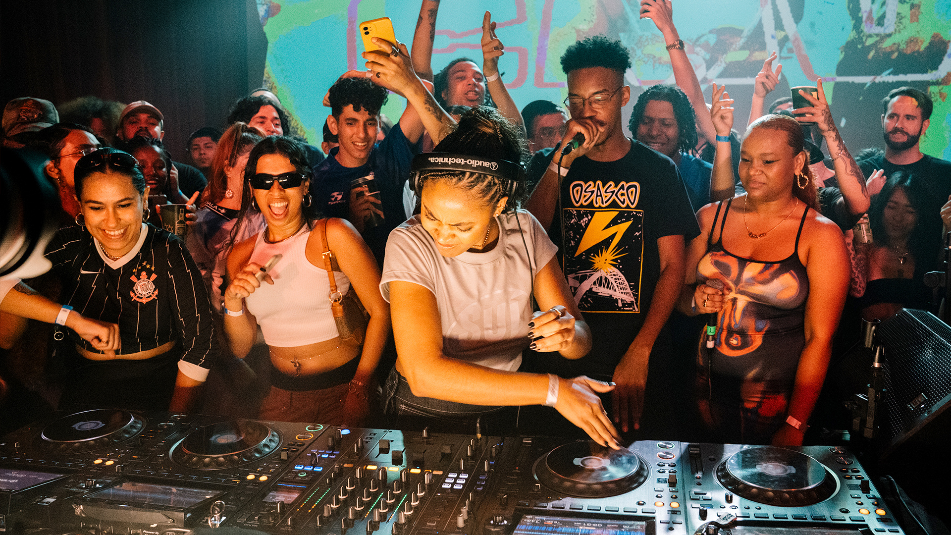 Flyer for event Akila.