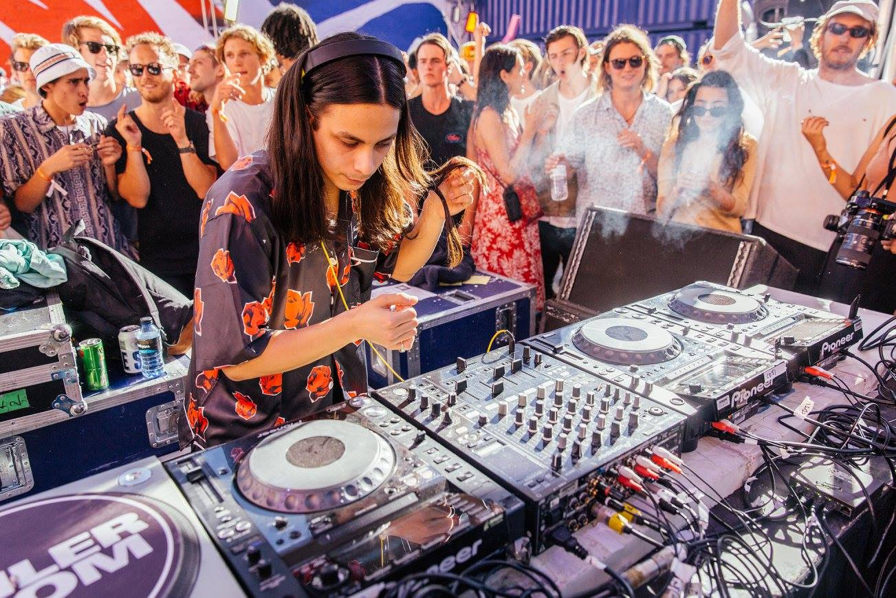 Flyer for event Baba Stiltz.