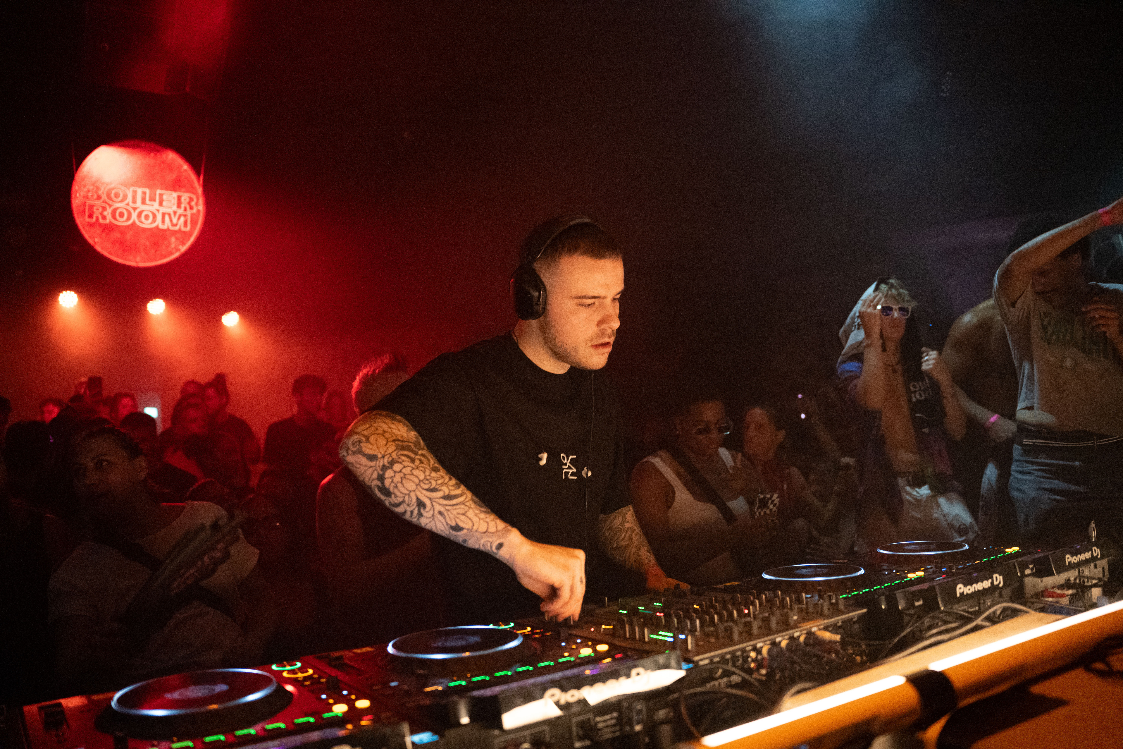 Photo of set Alarico.