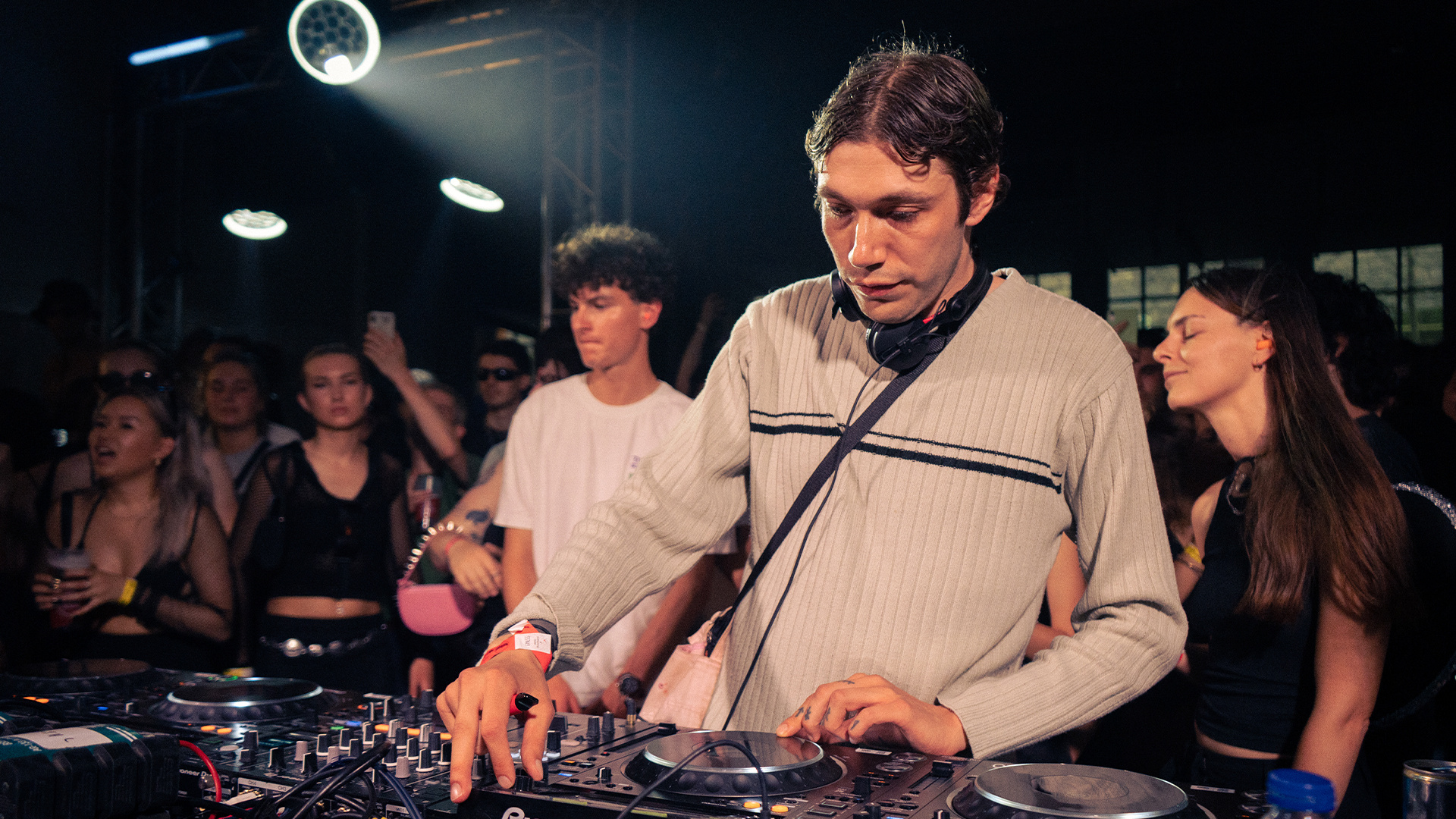 Photo of set Emma DJ.