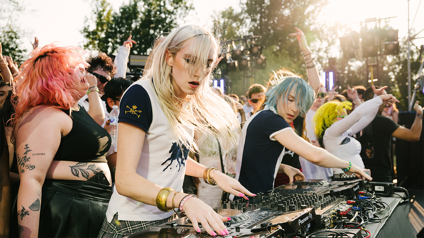 Photo of set Frost Children.