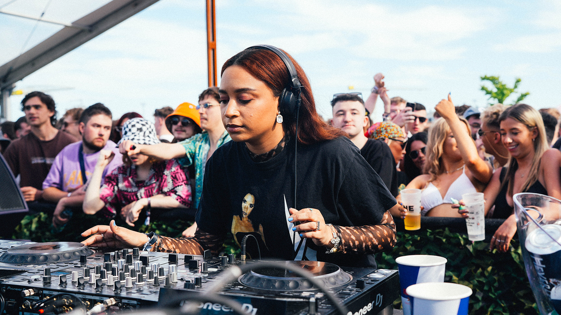 Photo of set Jossy Mitsu.