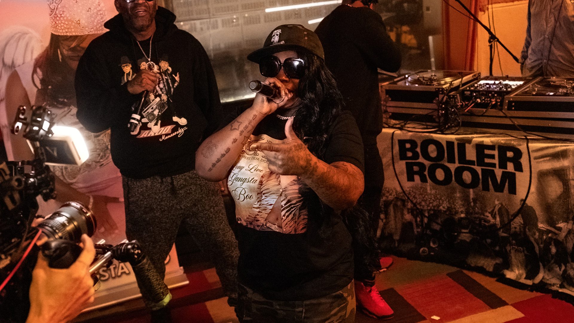 Flyer for event La Chat.