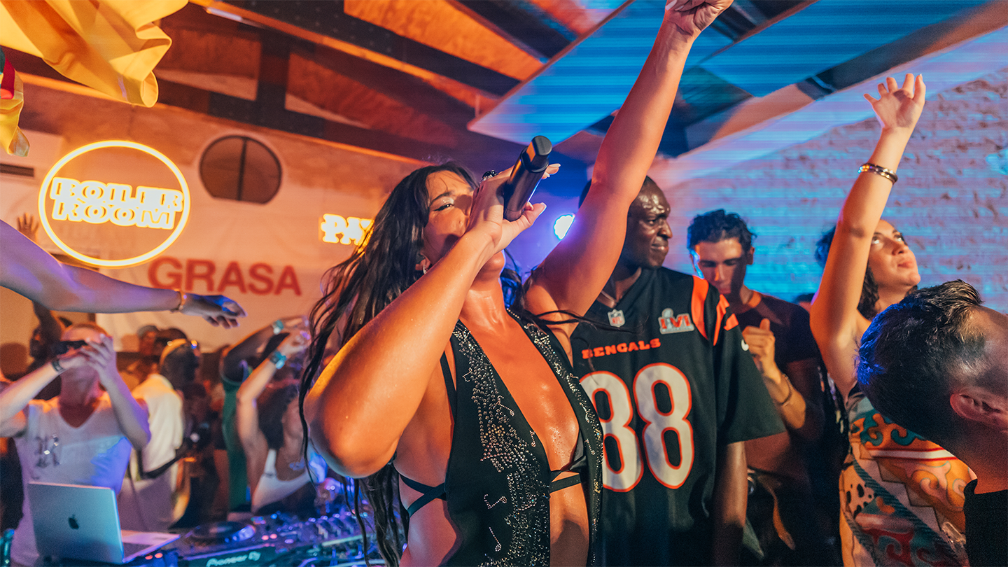 Photo of set Nathy Peluso pres. Club Grasa.