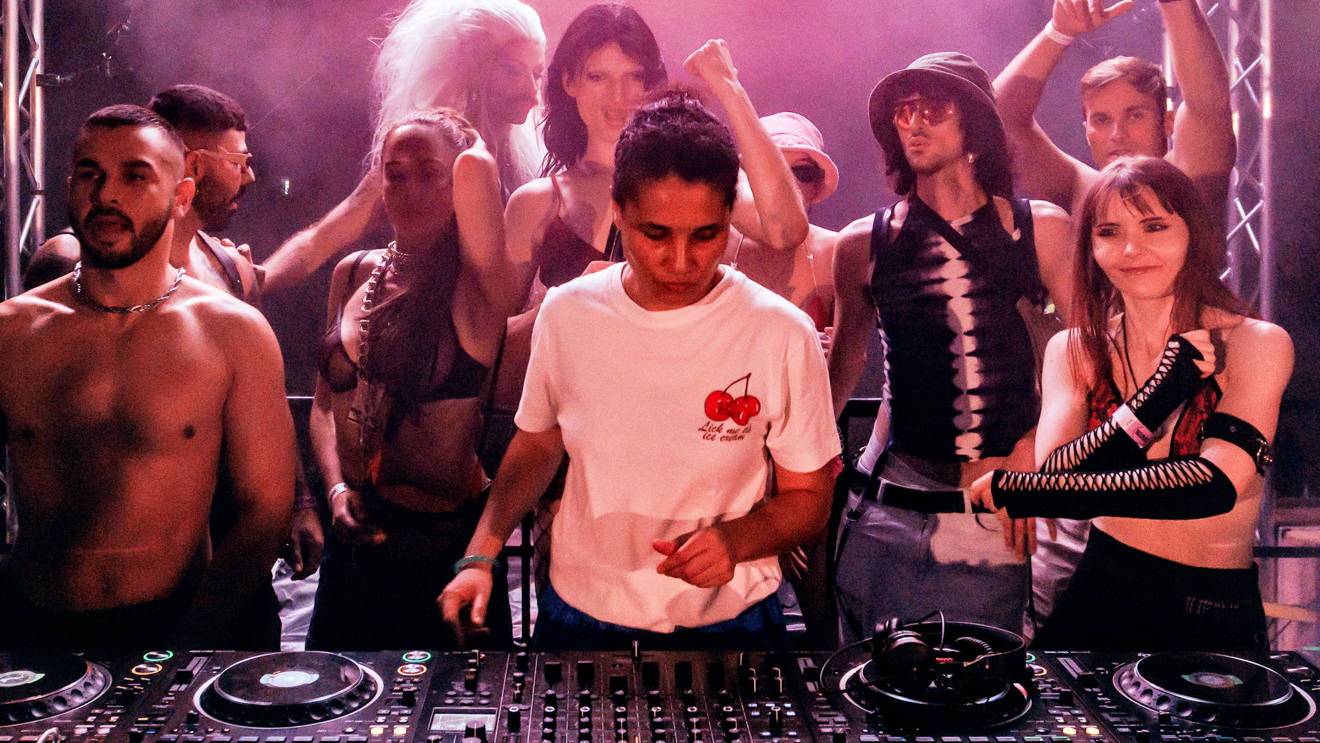 Photo of set rRoxymore.