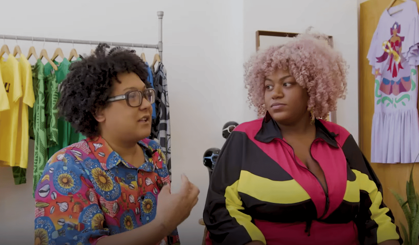 Photo of set Isaac Silva.