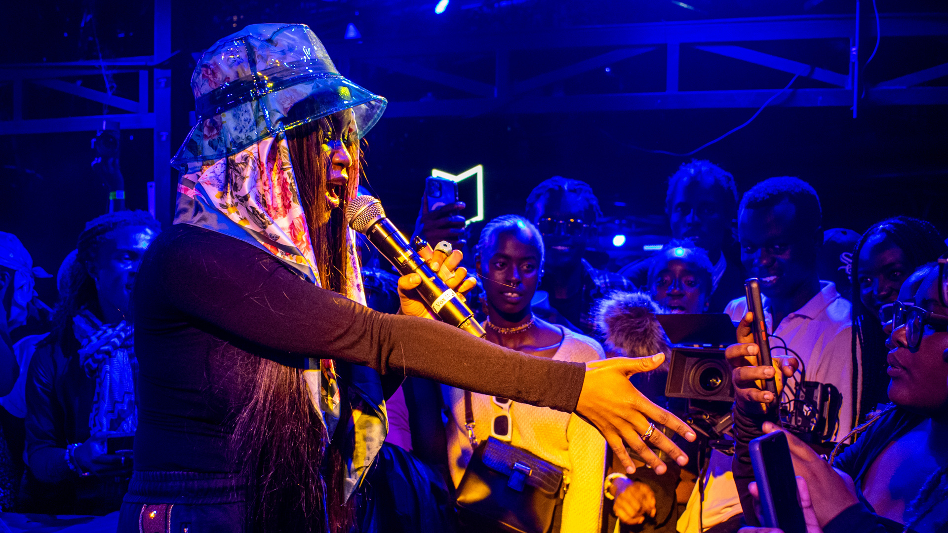 Flyer for event Silverstone Barz.