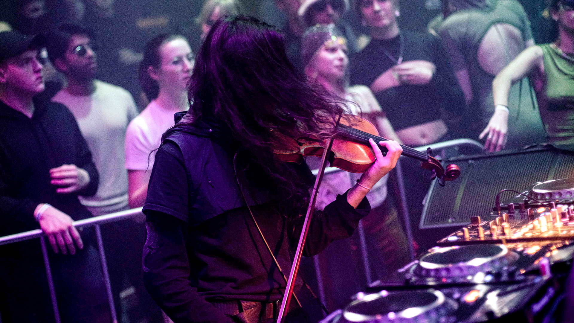 Photo of set SWARMM.