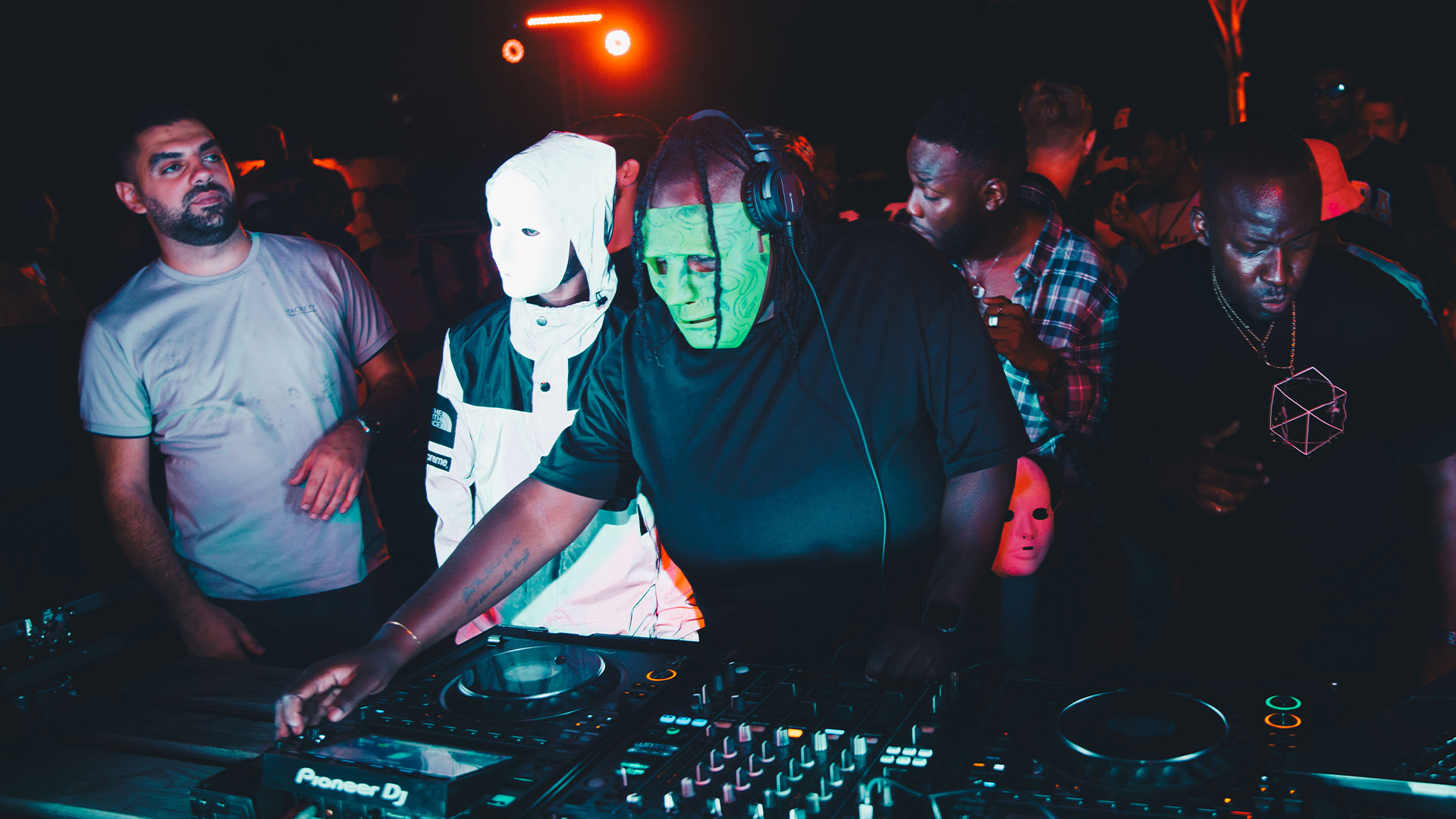 Photo of set TMSKDJ.