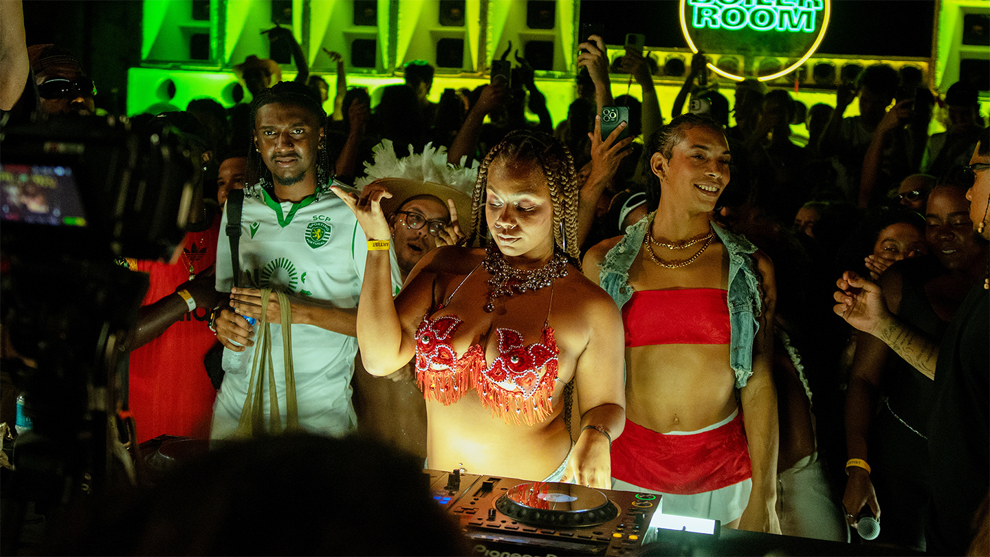 Photo of set DJ Vicx.