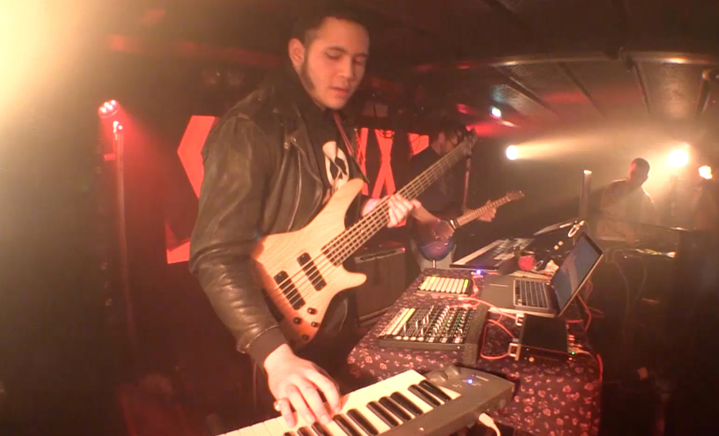 Photo of set Jimmy Whoo.