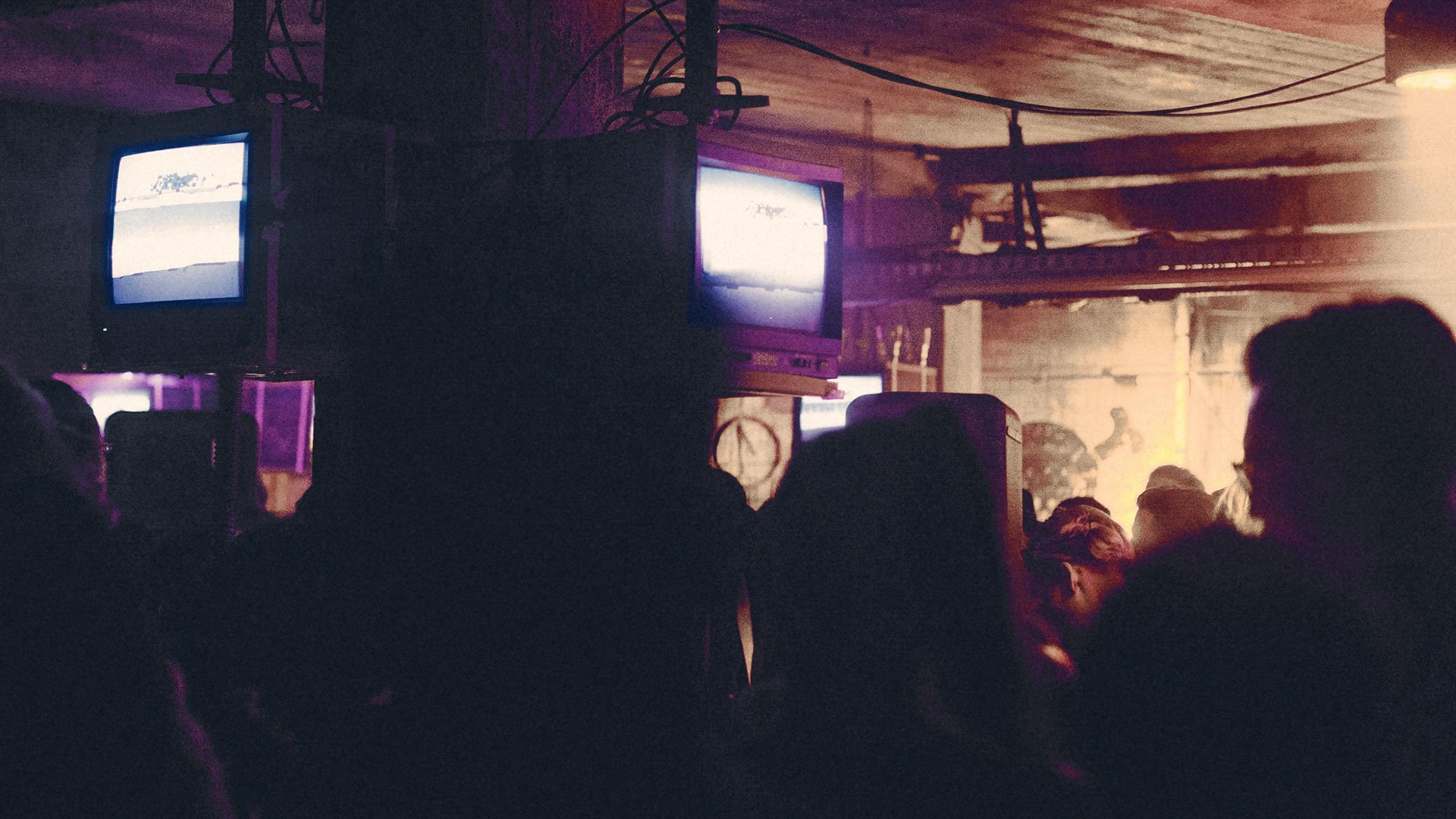Show Background