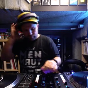 DJ Eprom-profile-image